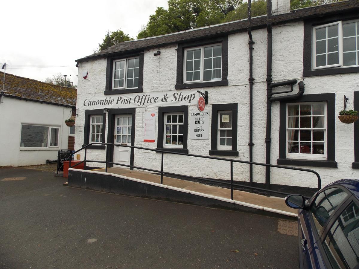 Cross Keys Hotel Canonbie Esterno foto