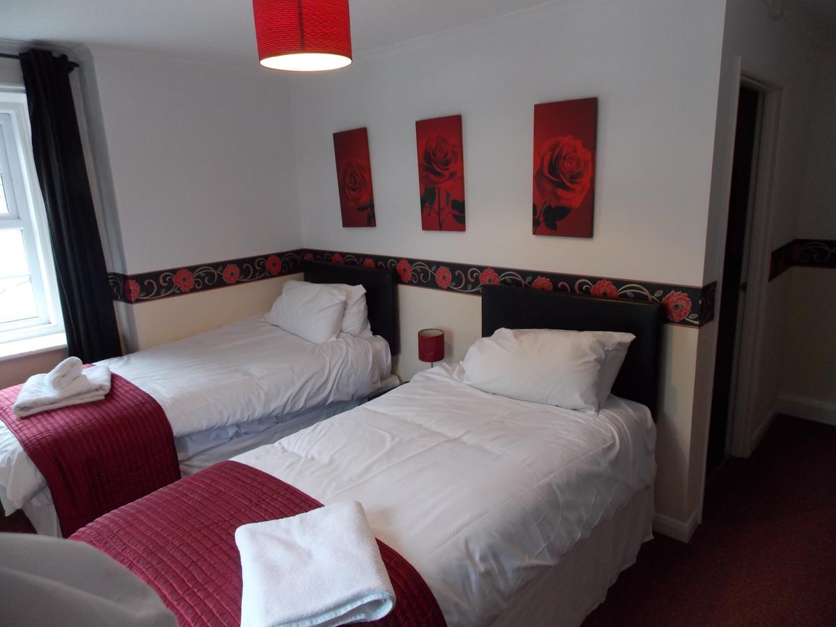 Cross Keys Hotel Canonbie Esterno foto